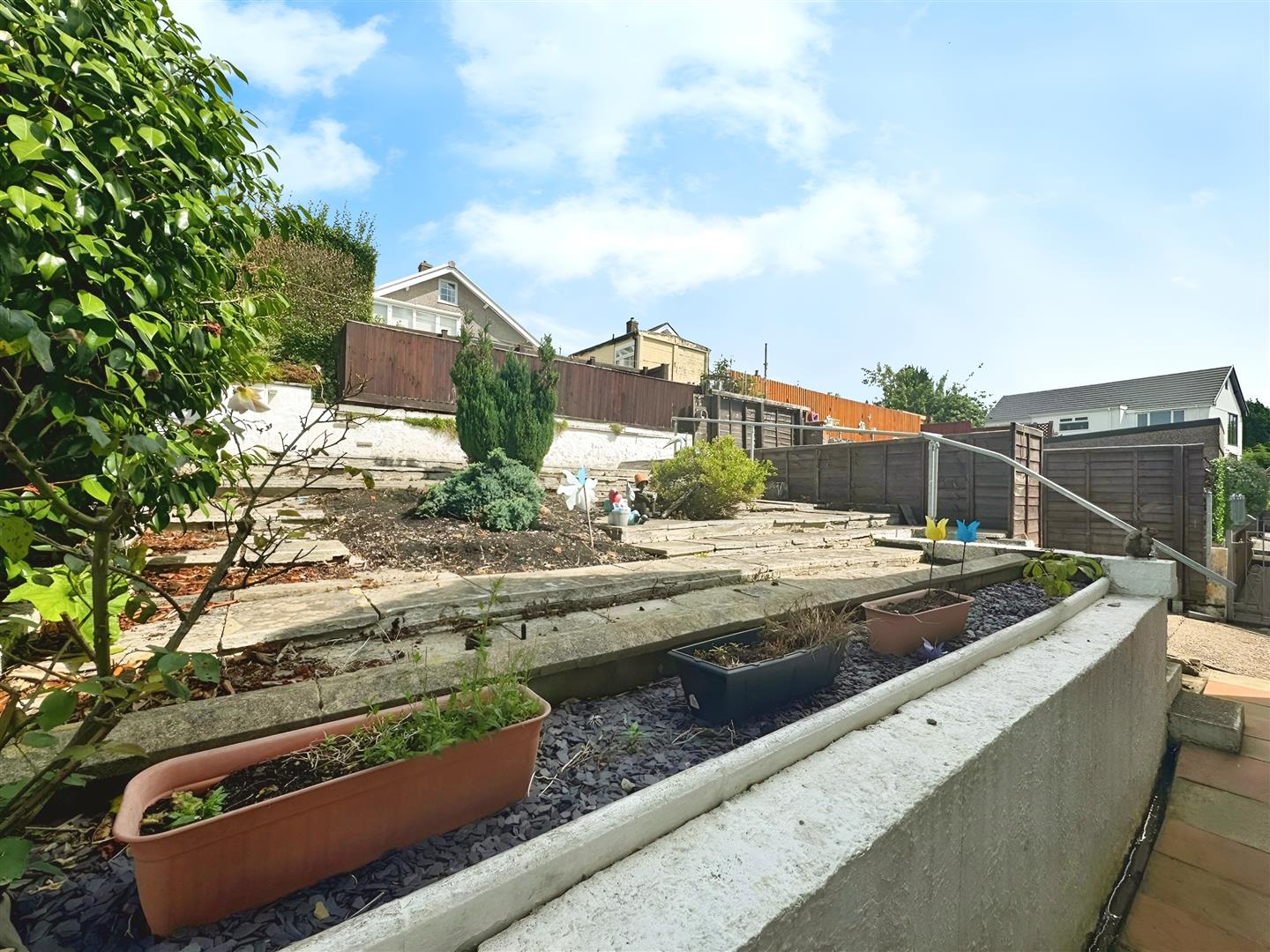 Gelli Gwyn Road, Treboeth, Swansea, SA6 7PR